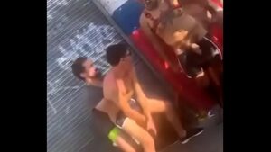 Brasioeiros gay fazendo sexo em sauna