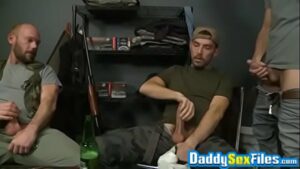 Daddy e daddy tuber passivo gay