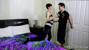 Dois adolescentes gays nus