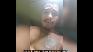 Marcelo pauzao arŕombando sarado na academia sexo gay