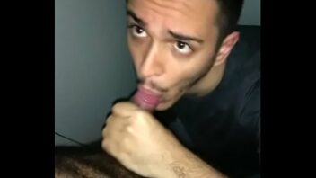 Porno gay amador brasileiro chorando na pica