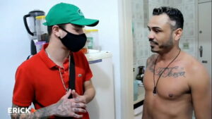 Porno gay brasileiro bebado no mato