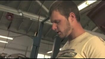 Sexo gay hot mechanic