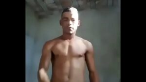 Vídeo gay macho alfa dotadi