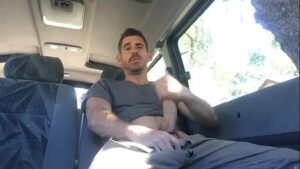 Video gay magrelo arrancado do carro xvideos