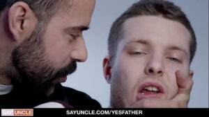 Video gay mosteiro padres homens