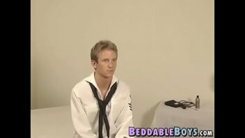 Video gay no médico sendo examinado