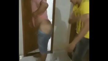 Video gay tirando a roupa na casa de exu