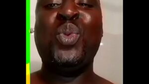 Xxx videos gays africanos na borracharia
