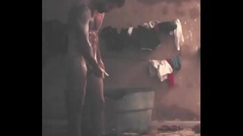 Ator gay fazendo sexo na banheira video smador