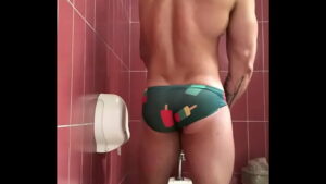 Banheiro publico porn gay