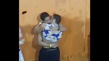 Beijo intenso gay