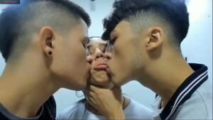 Beijos casamento gay