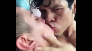 Beto falcão beijo gay