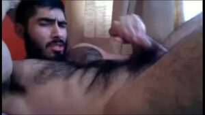 Filme porno homem peludo gozand gay