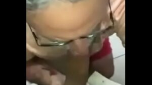 Gay male tube video porno banheiro shopping pegação