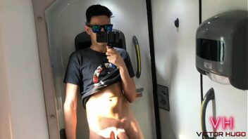Hugo bartin gay porno banh bng