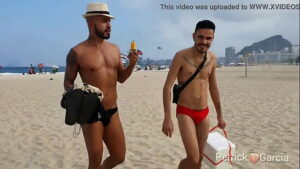 Machos brasileiros fazendo sexo gay
