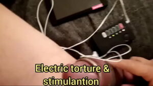 Masturbador elétrico gay