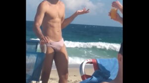 Pegação gay na praia do morro es