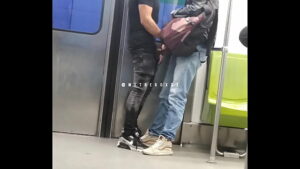 Pegacao no metro xvideos gay