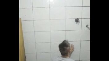 Pornhub flagras banheiro dos funcionários d gay