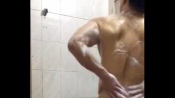Porno asiatico gay no banho