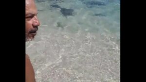 Porno gay nadando pelado