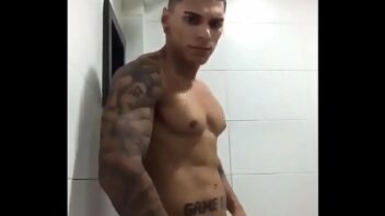Porno gay sexo no banho