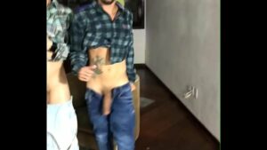 Porno hardcore suruba em festa gay