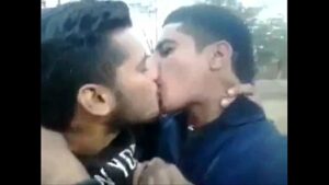 Revista fofoca beijo gay