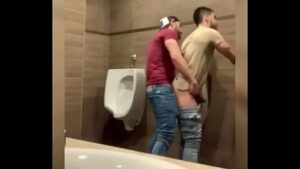 Sexk gay anal banheiro