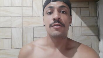 Sexo gay brasileiro tio pau pequeno