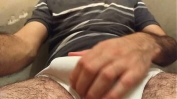 Sexo gay cueca mostrando volume penes