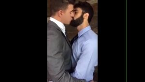 Sexo gay favela beijo heteros