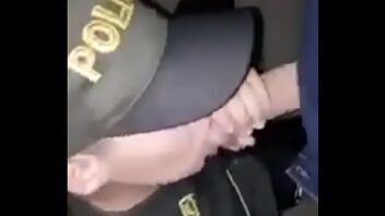 Sexo gay policial maromba