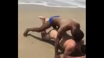 Sunguinha gay praia videos