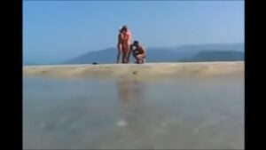Suruba na praia nudismo gays