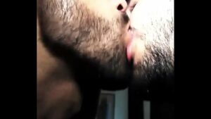 Takuya beijo gay
