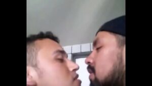 Tougue kiss gay
