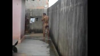 Videeo gay foi tomar banho