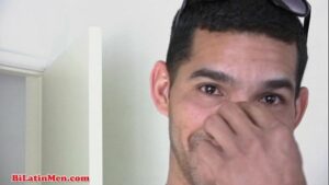 Video coroa gay transando com cubano no mato