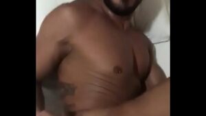Video de brasileiro gay se masturbando gemendo