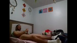 Video gay boy batendo punheta e falando putaria