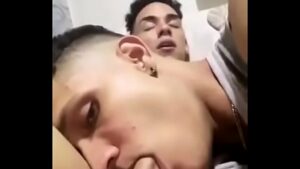 Video gay novinho sendo comeudo