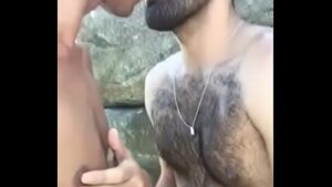 Video porno gay brasileir9 boquete em terreno baudio