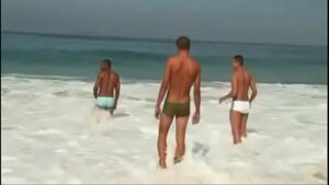 Video porno gay brasileiros orgia