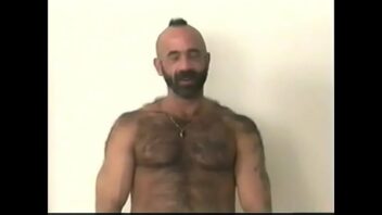 Vídeos gay peludo normal