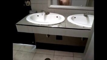 Videos gay wc masculino