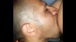 Videos gays beijo grego